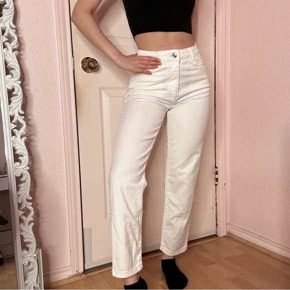 ZARA JEANS White Mom Jeans SZ: 2 - Picture 1 of 5